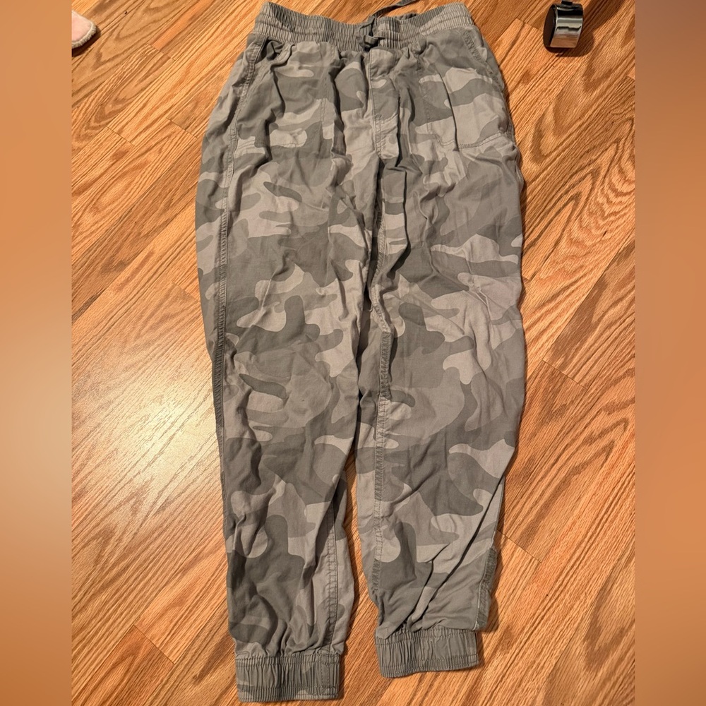 Hollister camouflage joggers/trousers